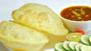 Jain Chole Bhature                      