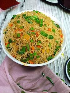 Veg Fried Rice [500ML]