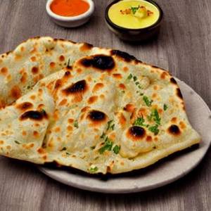 Aloo Pyaz Naan Amul Butter