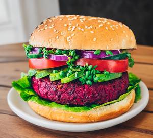 Surprise King Burger With Cheese Slice