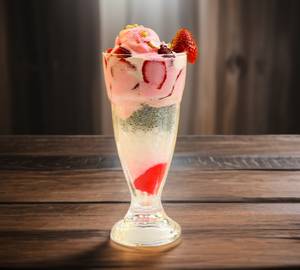 Special Strawberry Falooda