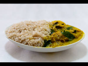Boiled Red Rice & Raw Mango Curry