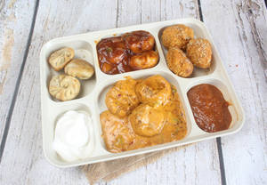 Chicken Momos Platter (gravy+kurkure+fried Momo)