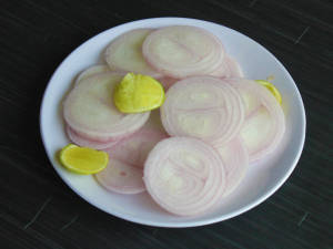 Onion salad