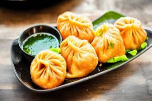 Chicken Kurkure Momos