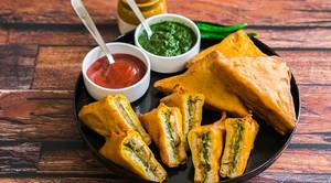 Bread Pakoda With Chutney [2 Pieces]
