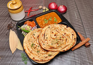 Rajma With 2 Roti's| Lachha Paratha| Naan Combo-mini Meal For 1'