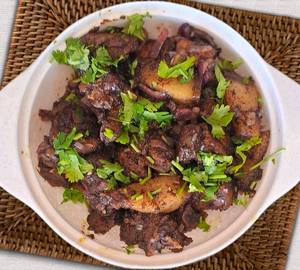 Pork masala + 2 akki roti