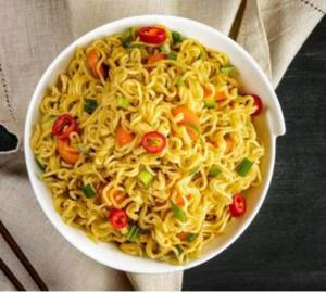 Veg punjabi tadka masala maggi stir fried noodles
