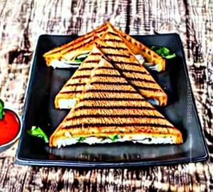 Barbeque Paneer Sandwich                                                         