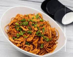 Hakka Noodle'S Chicken