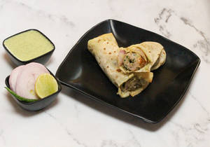 Chicken Seekh Roomali Roti Roll(maida)