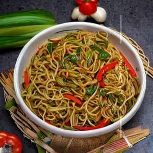 Veg Garlic Noodles 