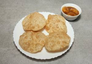 Poori + Dum Aloo