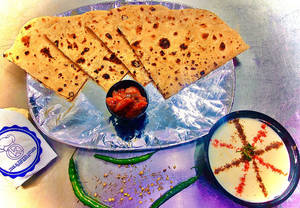 Stuffed Tawa Kulcha