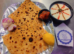Aalu Pyaz Paratha