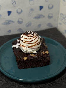 Brownie With Ice Cream
