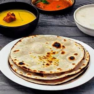Shahi Paneer Roti                                                             