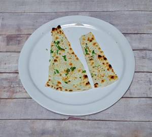 Paneer Stuffed Naan