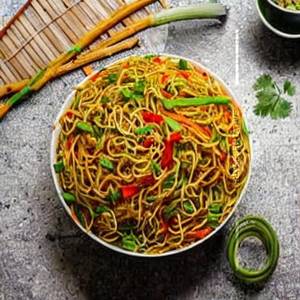 Mixed veg fried noodles