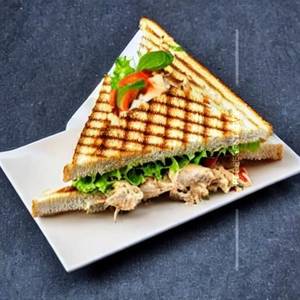 Chicken Cheese Chutney Sandwich