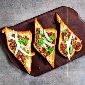 Open chilli toast
