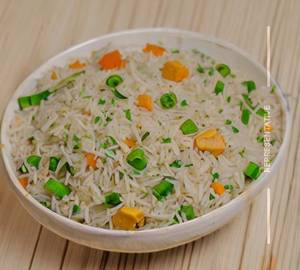 Veg fried rice                                                                                          