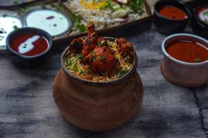 Tandoori chicken biryani