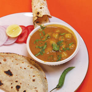 Combo 5: Fulka(2pcs) + Chole + Salad