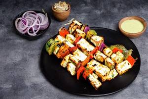 Paneer Tikka Garlic Bread