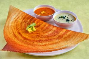 Paneer butter masala dosa