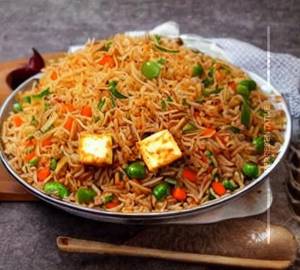 Schezwan paneer fried rice