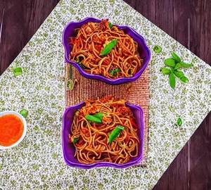 Chicken hakka sejwan noodles