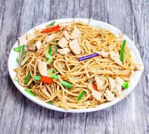 Chicken Hakka Noodles