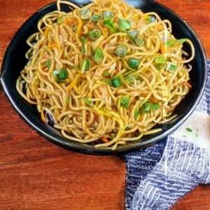 Egg Schezwan Noodles