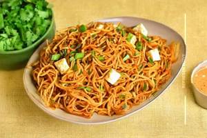 Paneer hakka noodles