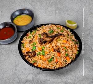 Schezwan mushroom fried rice