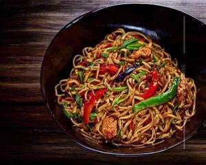 Chicken Schezwan Noodles