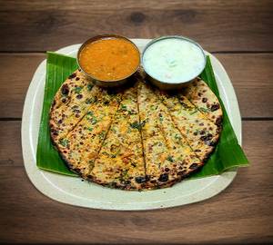 Jain Paneer Paratha With Curd