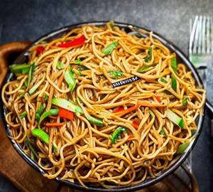Hakka Noodles (Veg)