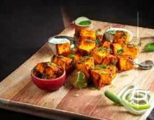 Bharwa Aloo Paneer