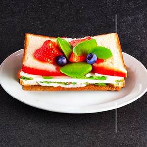 Fruit Sandwich