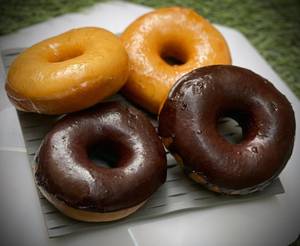 Mixed donut pack of 4