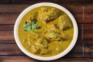 Chicken Green Tawa Tikka Masala