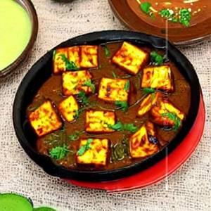 Paneer Mushroom Ki Sabji