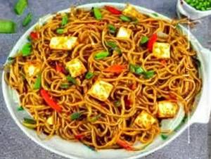 Paneer Hakka Noodles