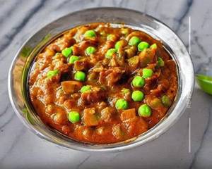 Mushroom 'N' Peas Masala