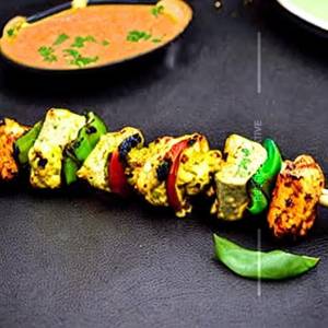 White Sizzler Chicken Malai Tikka