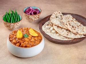 Lahori Anda Chole Masala Combo