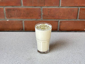 Chilled Dry Fruit Milk